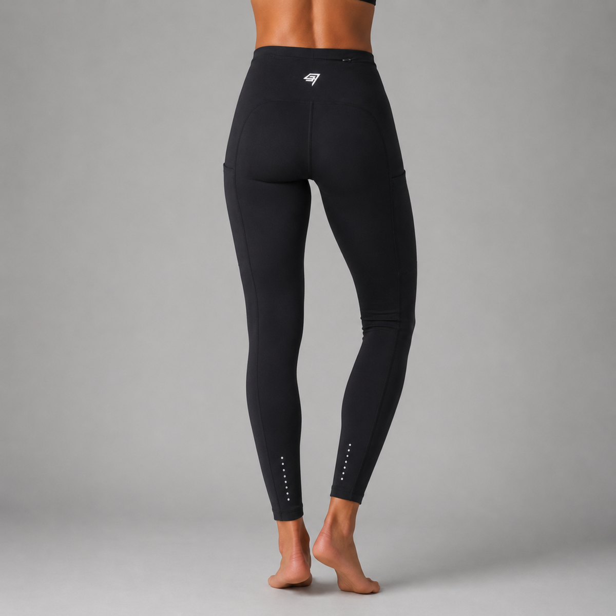 THR9VE ASCENT Pocket Leggings in black — back view