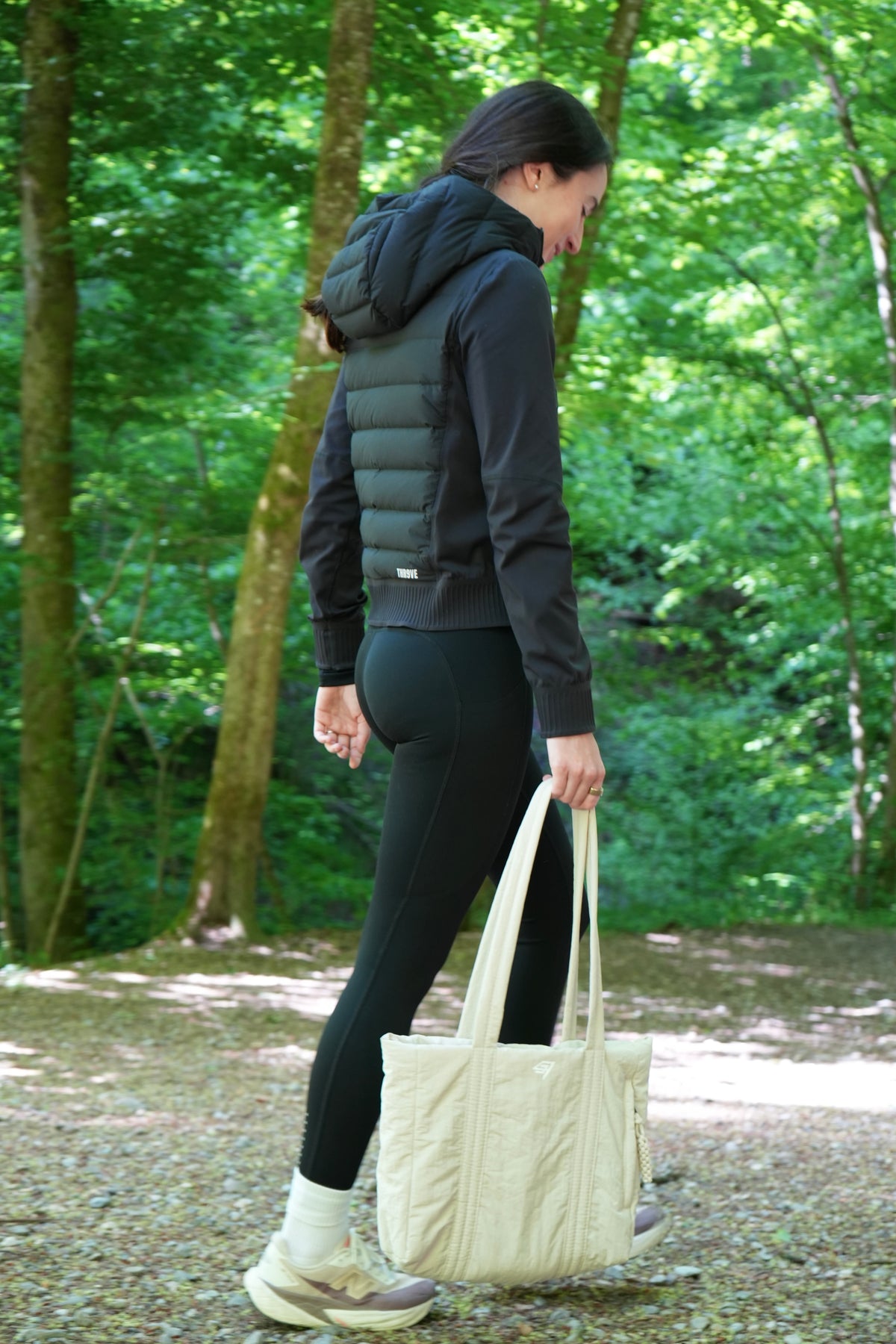 THR9VE ASCENT Pocket Leggings — women's high-rise running leggings with pockets, studio photograph
